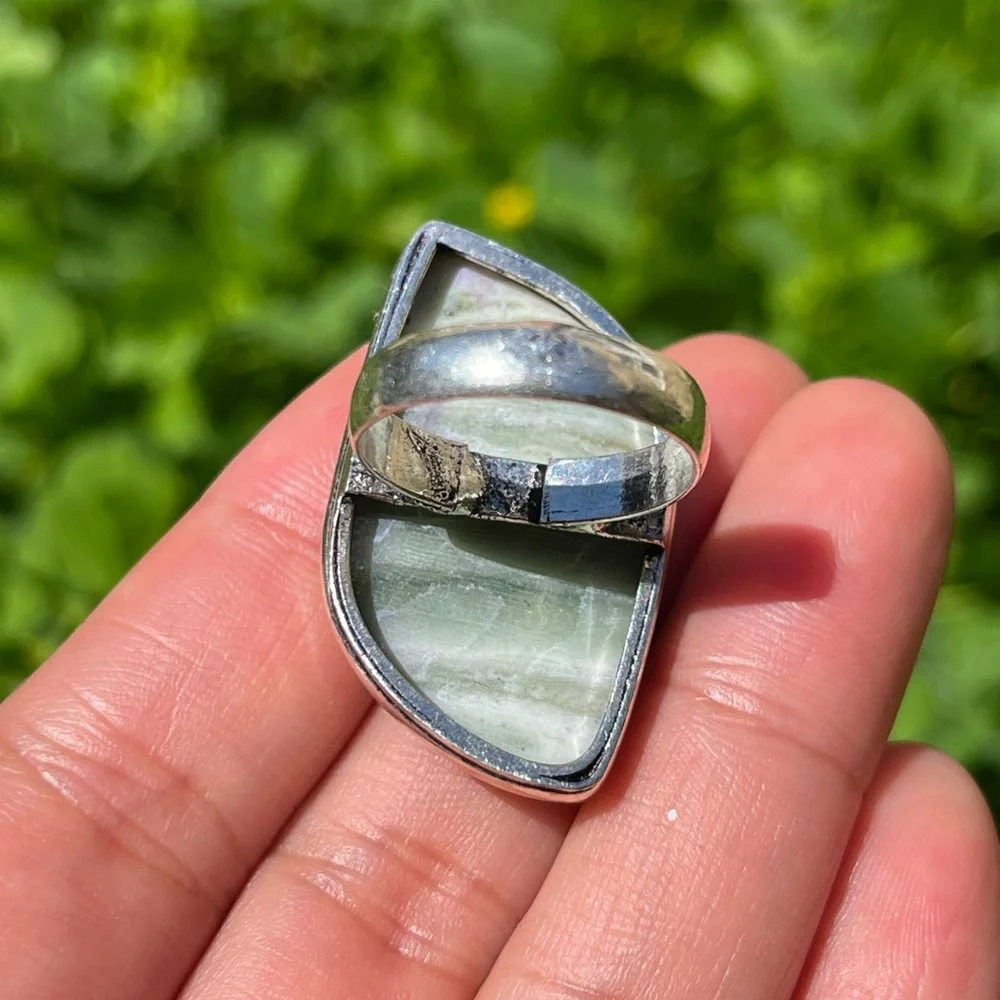 Size‎ 7 Silver plated Larsonite Ring